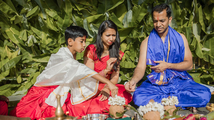 TwinFlame Productions - Krishna Thread Ceremony.